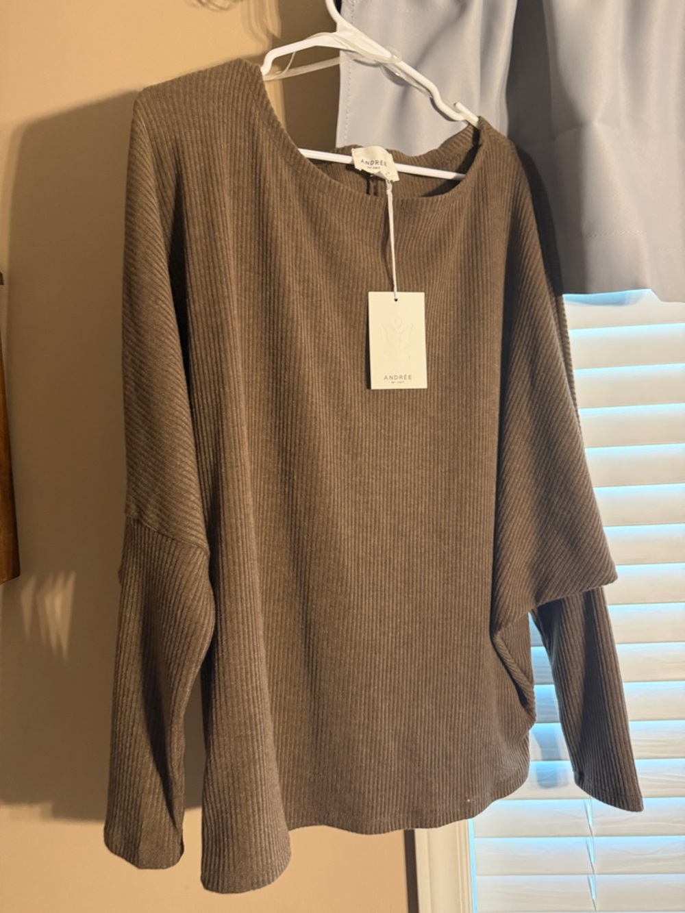 Andree Ribbed Scoop-Neck Sweater in Taupe Brown